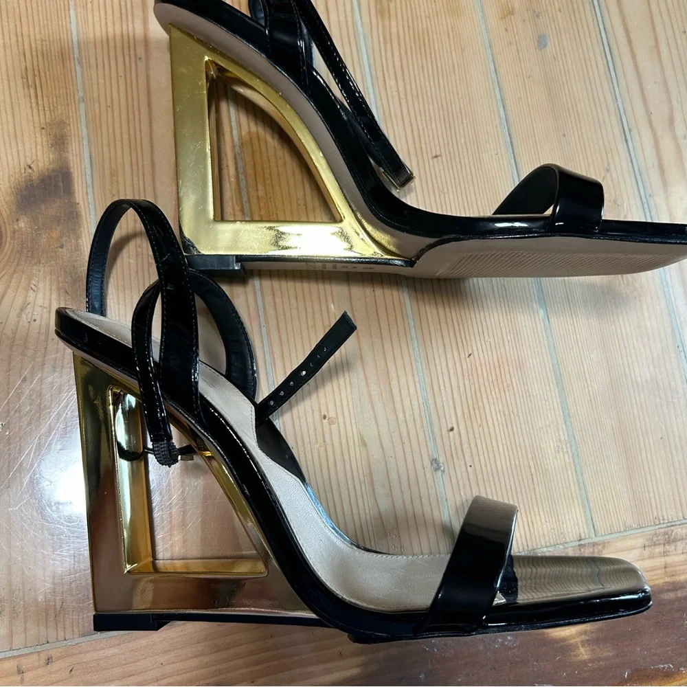 SCHUTZ Filipa Black Patent Leather Sculpted High Heel Sandals - Picture 2 of 13